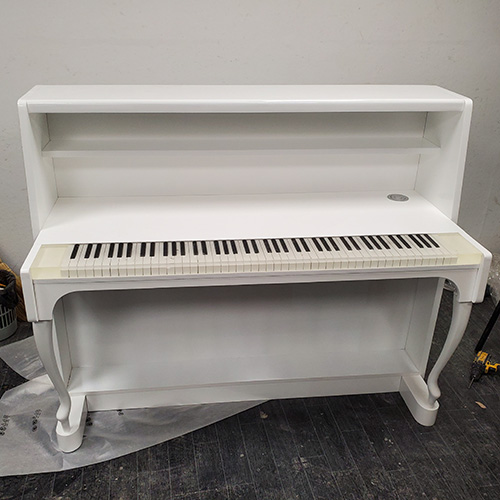 Plywood_PianoTable_01_mobile